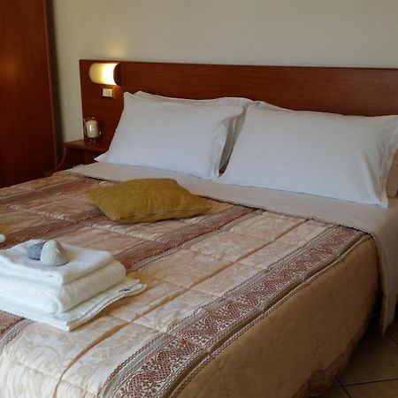 Residence Special Rimini Bagian luar foto