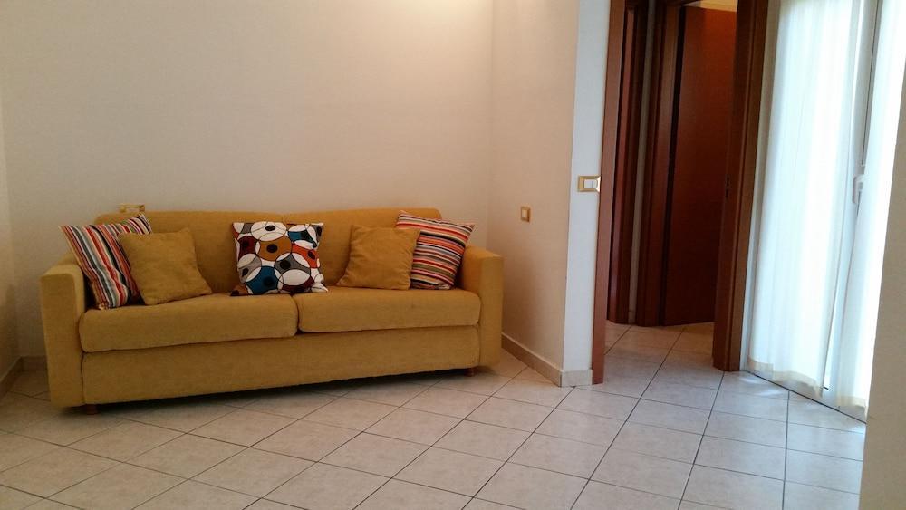 Residence Special Rimini Bagian luar foto