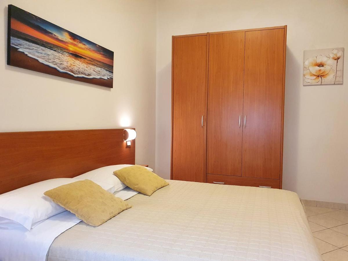 Residence Special Rimini Bagian luar foto