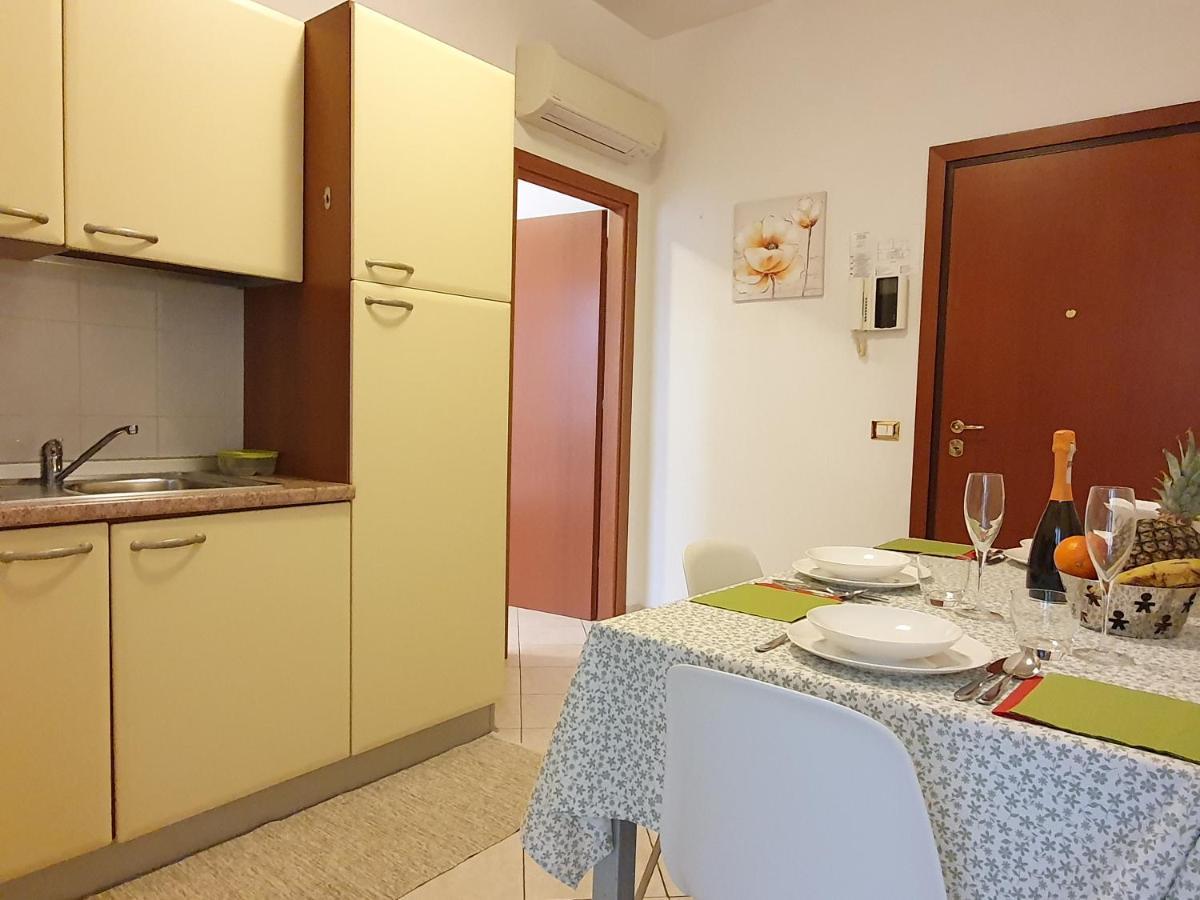 Residence Special Rimini Bagian luar foto