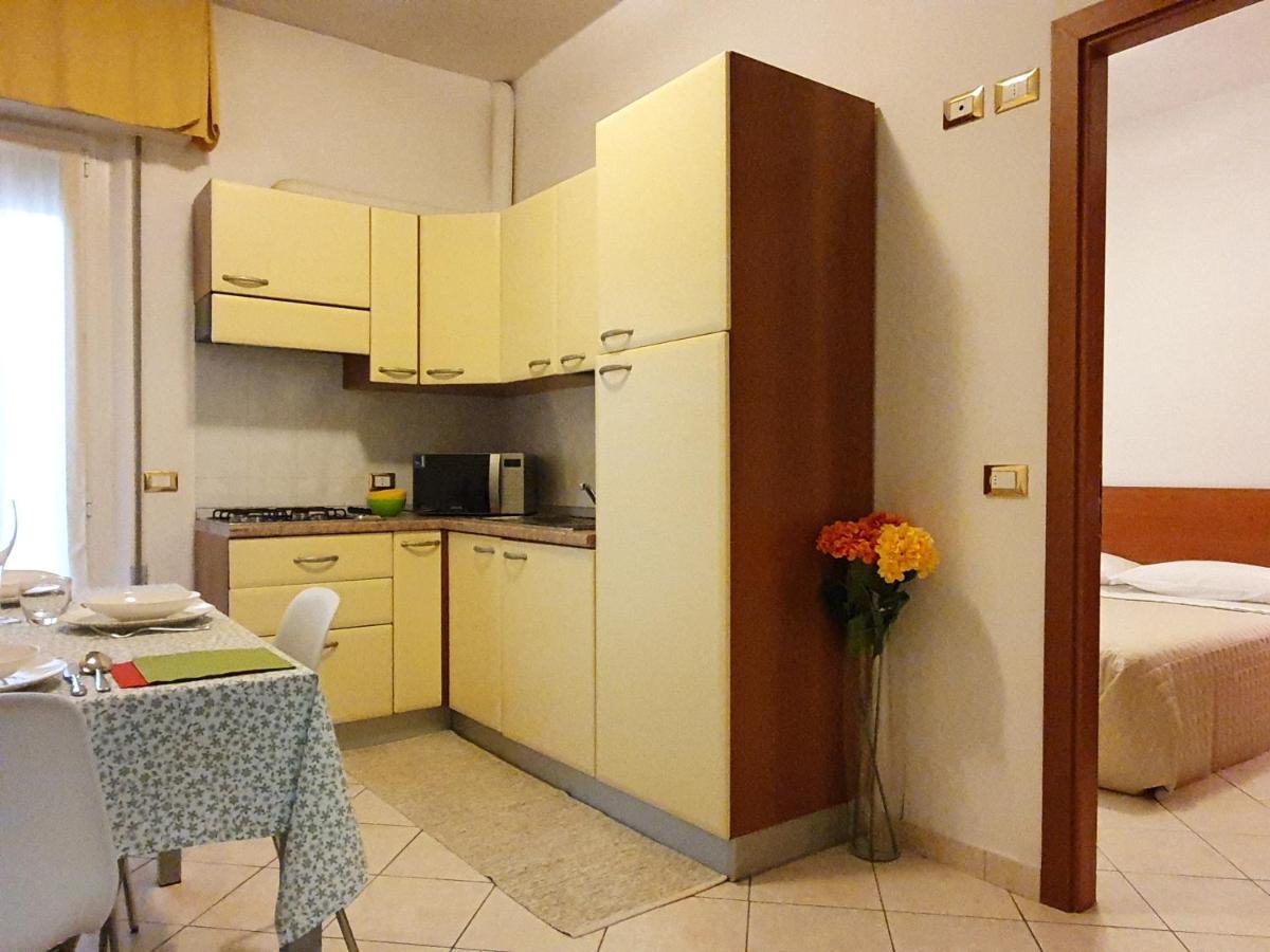 Residence Special Rimini Bagian luar foto