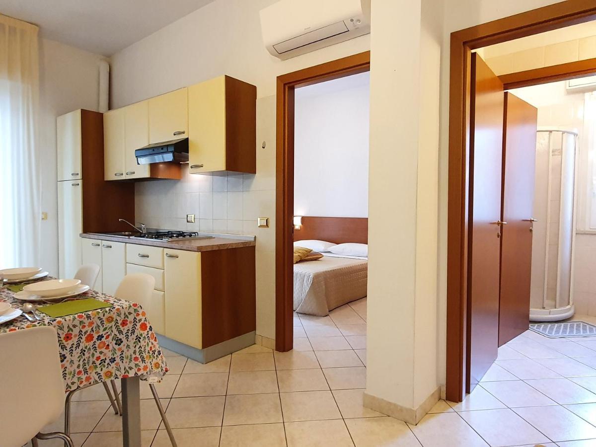 Residence Special Rimini Bagian luar foto