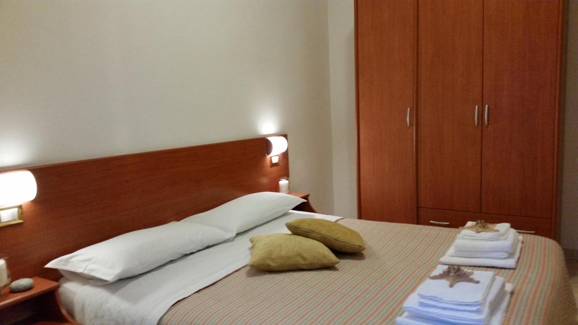 Residence Special Rimini Bagian luar foto