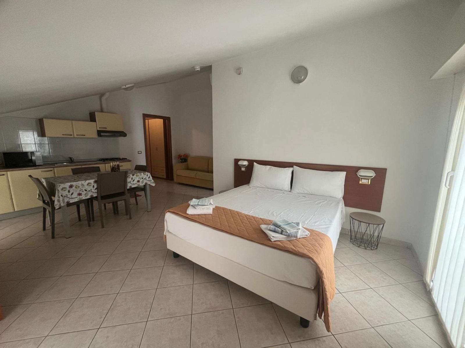 Residence Special Rimini Bagian luar foto