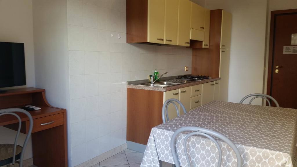 Residence Special Rimini Bagian luar foto